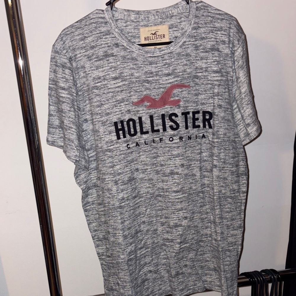 Hollister Heathered Gray Logo Tee